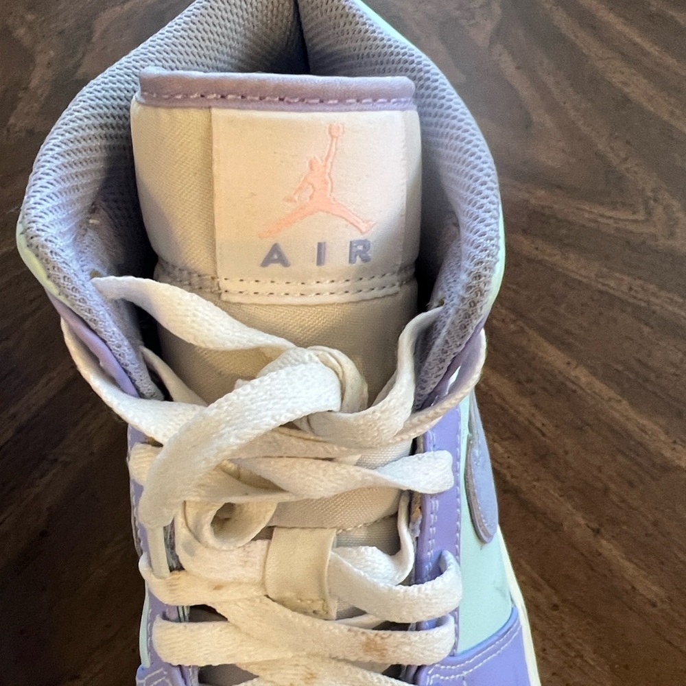 Nike Air Jordan - Picture 4 of 10